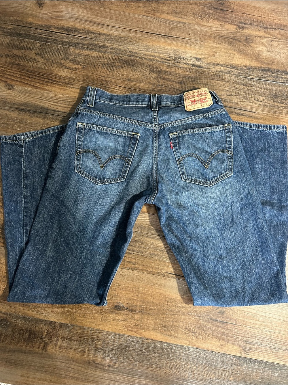 Men’s Levi’s 557 jeans relaxed boot 33x34